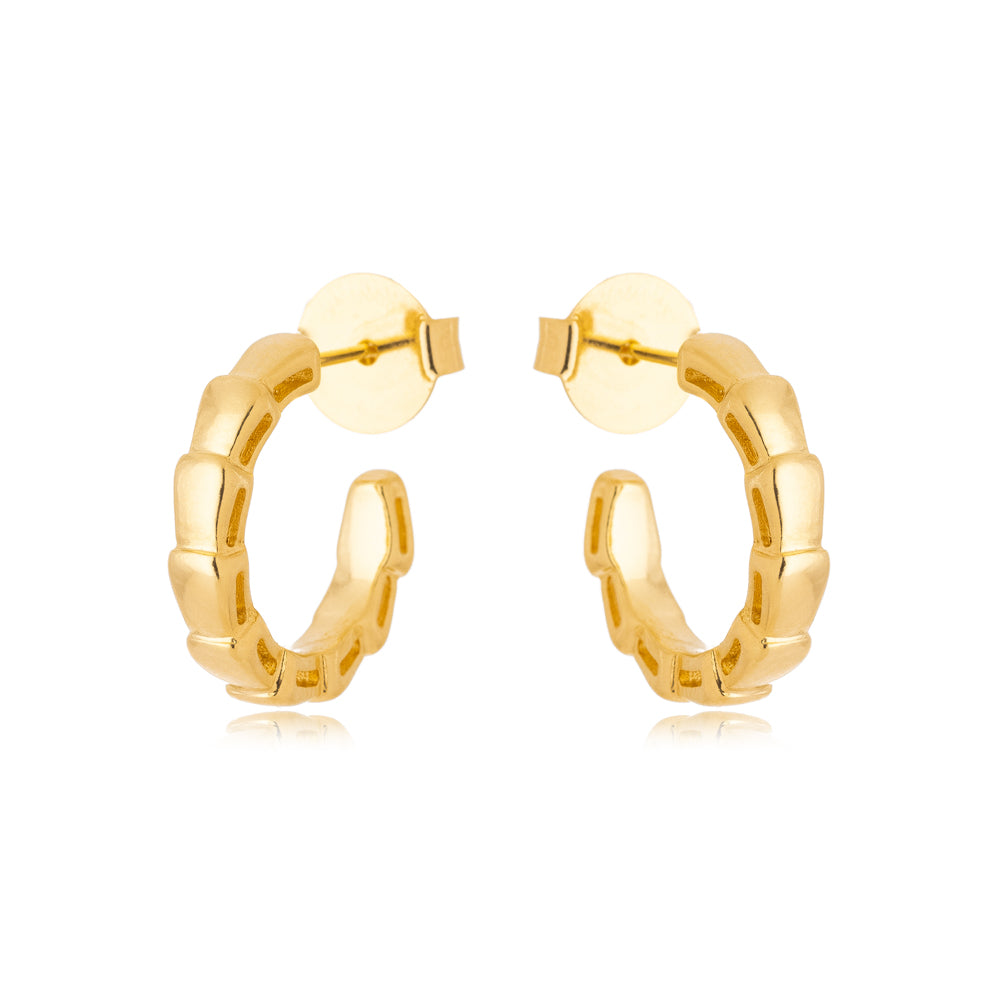 Brinco Escama Serpente Liso Banho Ouro 18k LLucy